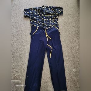 Michigan Wolverines Go Blue Scrub Top and Scrub Pants Womens Medium DUDZ